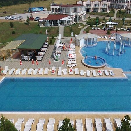 Апартаментен Туристически Комплекс Аква Терми Krasnovo Exterior photo