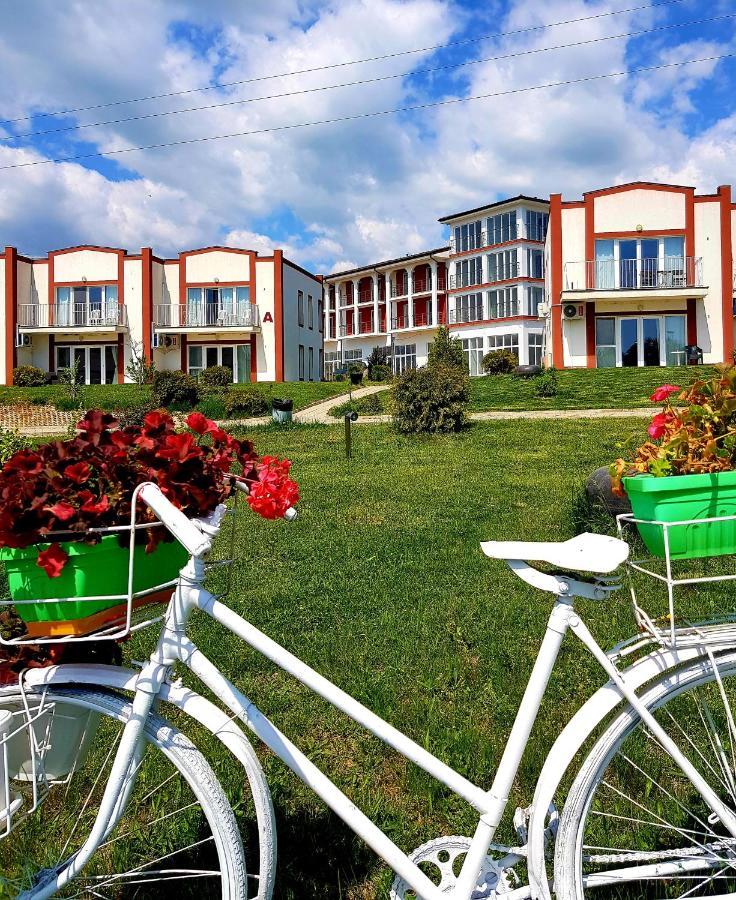 Апартаментен Туристически Комплекс Аква Терми Krasnovo Exterior photo